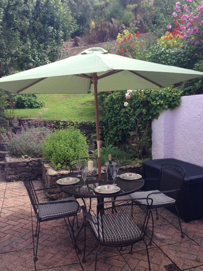Holiday home Thornwell Cottage: Charming Village Retreat With Gardens And Views Dittisham